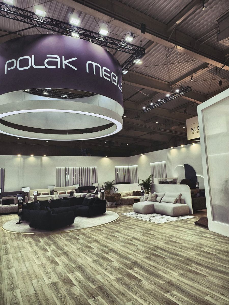 Stoisko Polak Meble — podwieszany znak