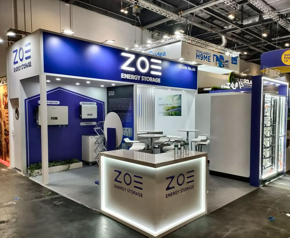 Stoisko ZOE Energy Storage — Solar & Storage Live, Londyn